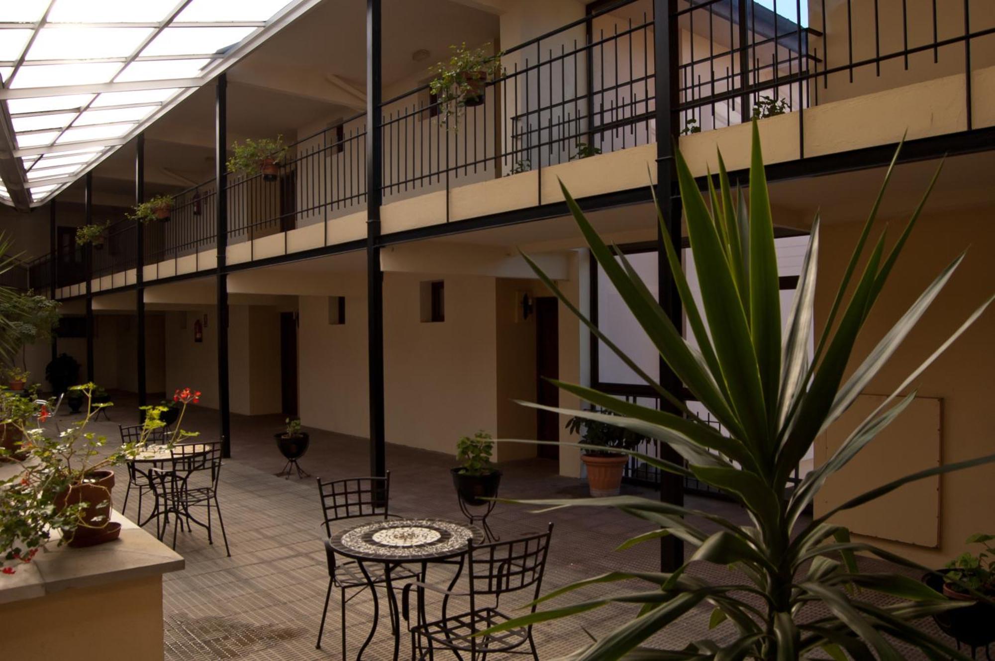 Oronoz-Mugaire Hotel Urgain מראה חיצוני תמונה