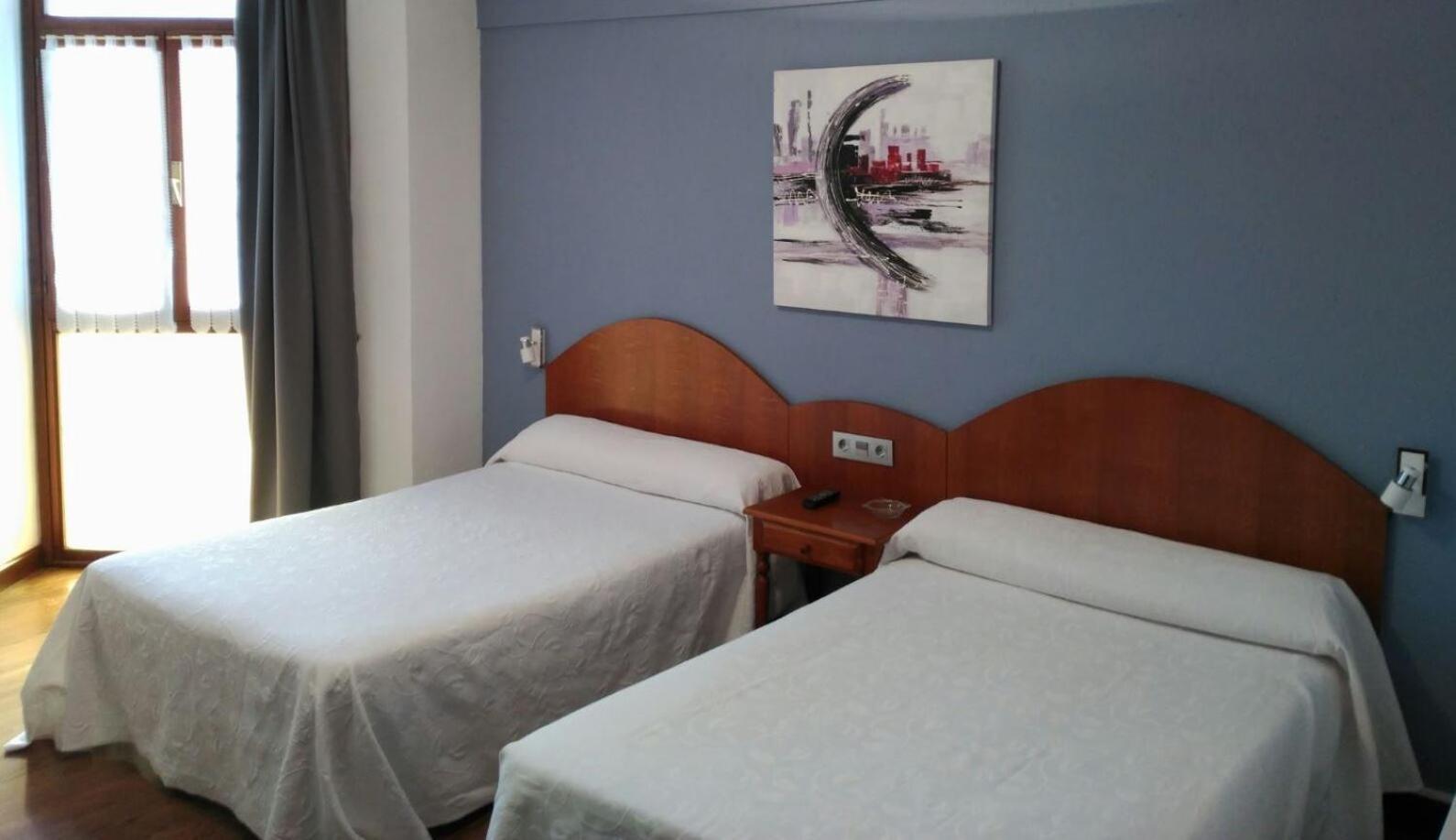 Oronoz-Mugaire Hotel Urgain מראה חיצוני תמונה